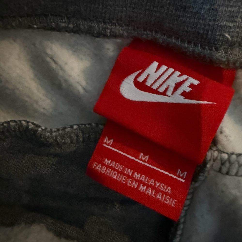 NIke Slim Fit Sweatsuit - Picture 12 of 14